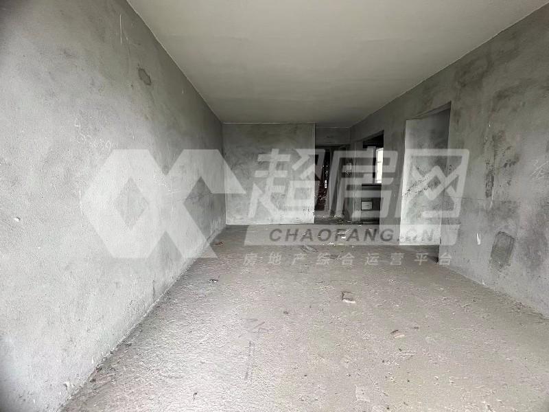 嘉信绿景花园二手房客厅