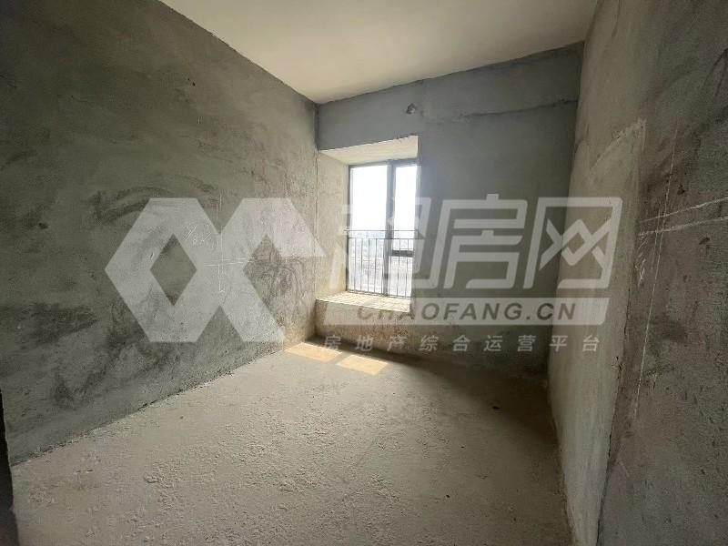 嘉信绿景花园二手房卧室