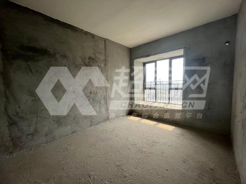 嘉信绿景花园二手房卧室
