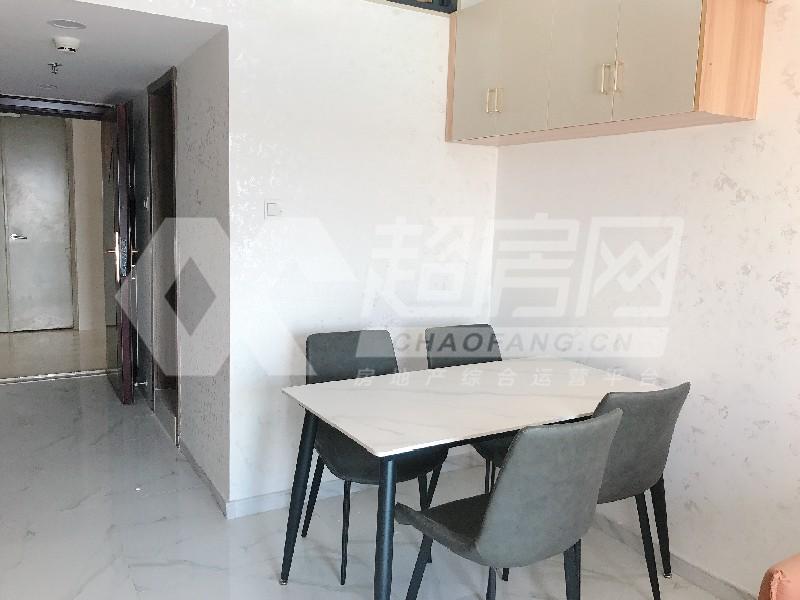 碧桂园云悦公馆二手房客厅