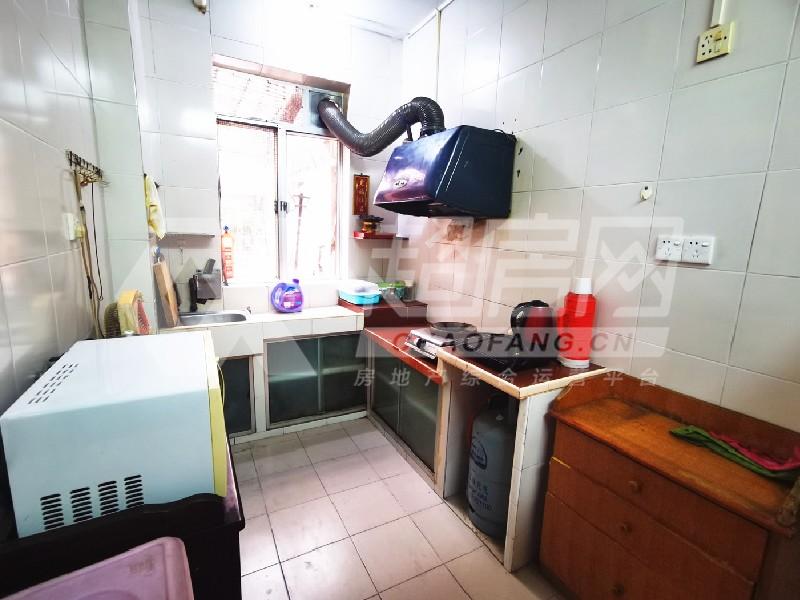 建港花园二手房厨房及卫生间