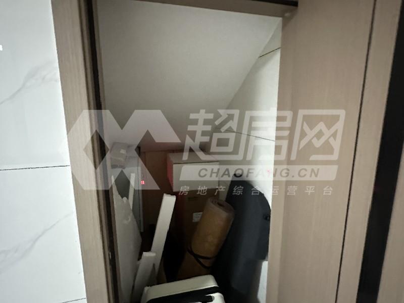 文秀居委会二手房卧室