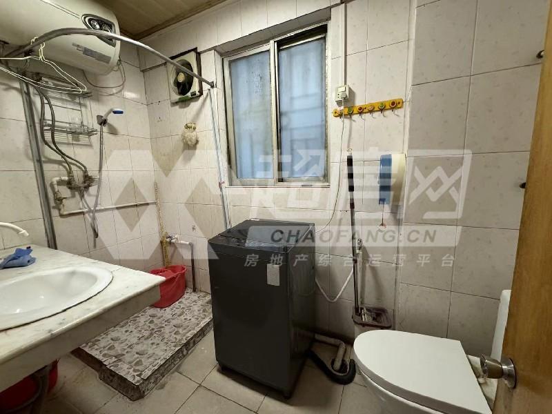 南源商业街二手房客厅