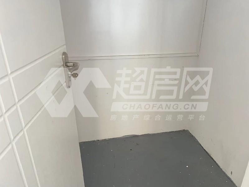 水悦城邦二手房厨房及卫生间