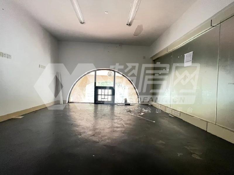 水悦城邦二手房阳台