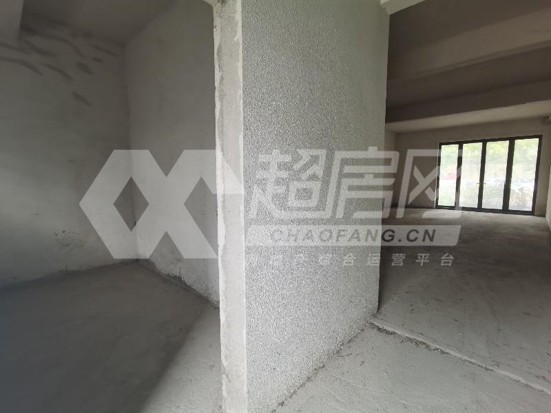 东逸湾（别墅）二手房厨房及卫生间