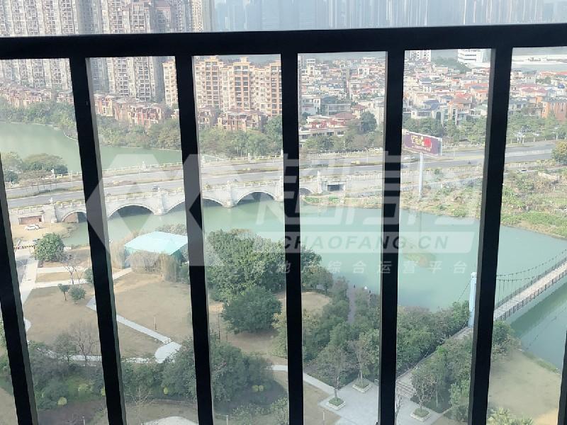 颐安灏景湾二手房阳台