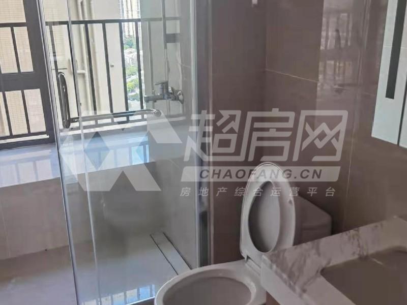 颐安灏景湾二手房厨房及卫生间