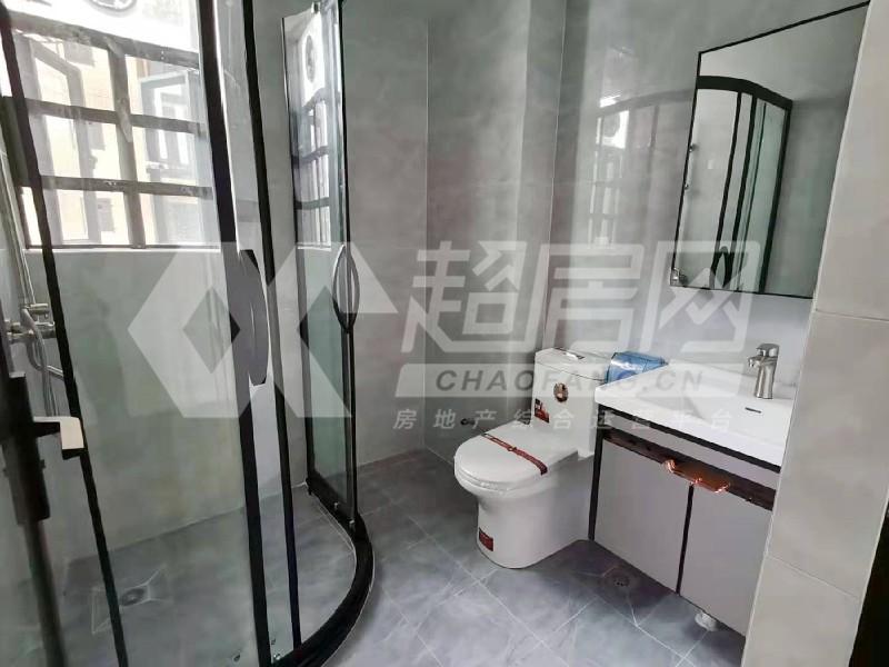 南湖花园出租房厨房及卫生间