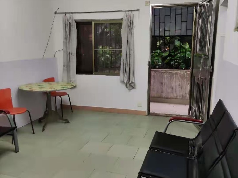 容新居委会二手房