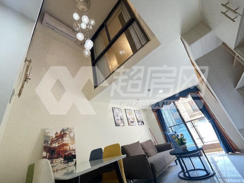 碧桂园云悦公馆二手房客厅