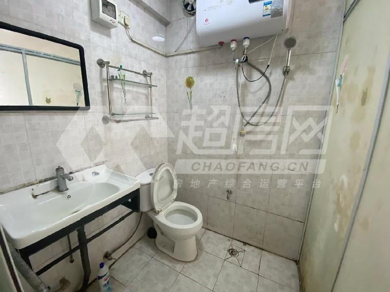 顺明轩二手房厨房及卫生间
