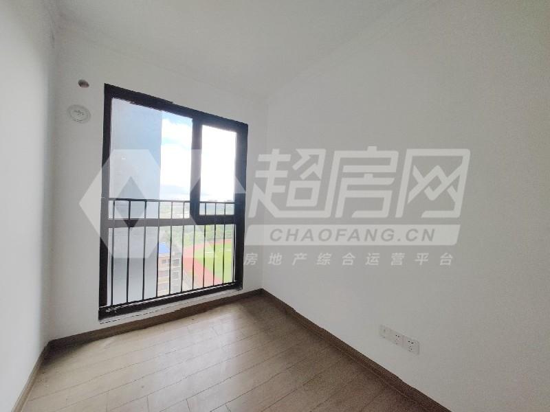 碧桂园美的·水木菁华二手房卧室