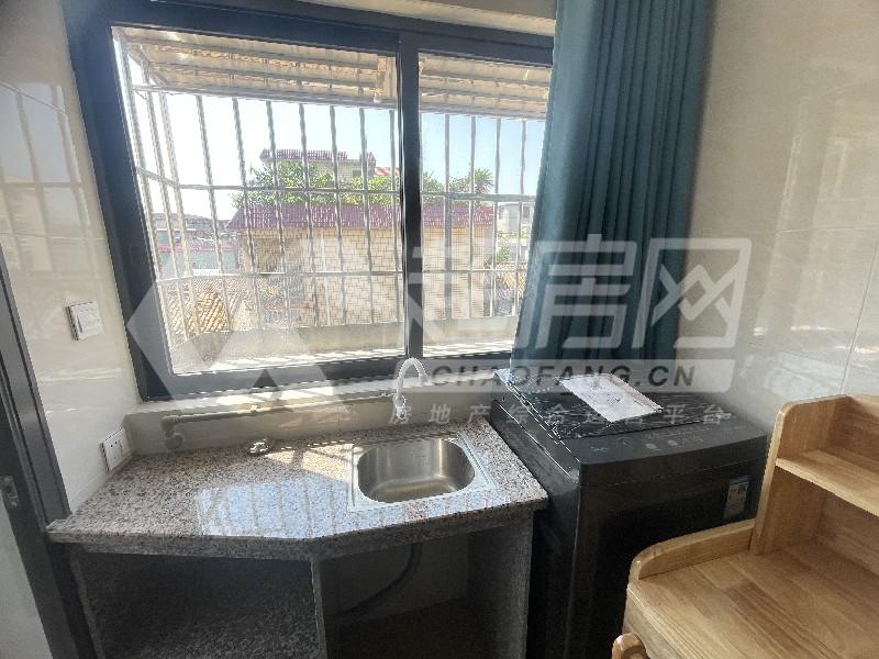 大晚居委会出租房厨房及卫生间