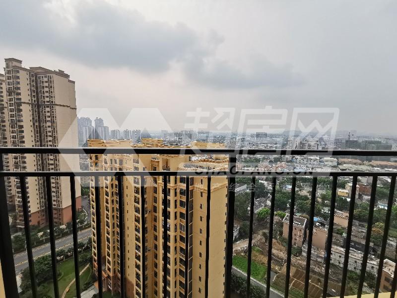 金域天下二手房阳台