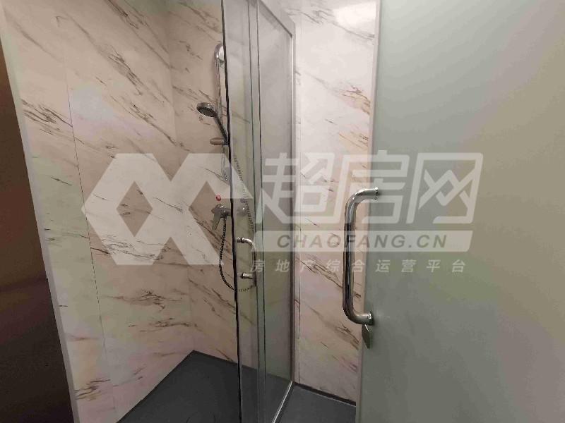 碧桂园银涛苑出租房厨房及卫生间