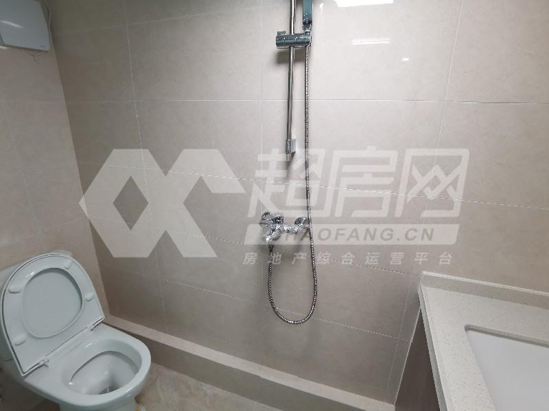 云谷广场（商住楼）出租房厨房及卫生间
