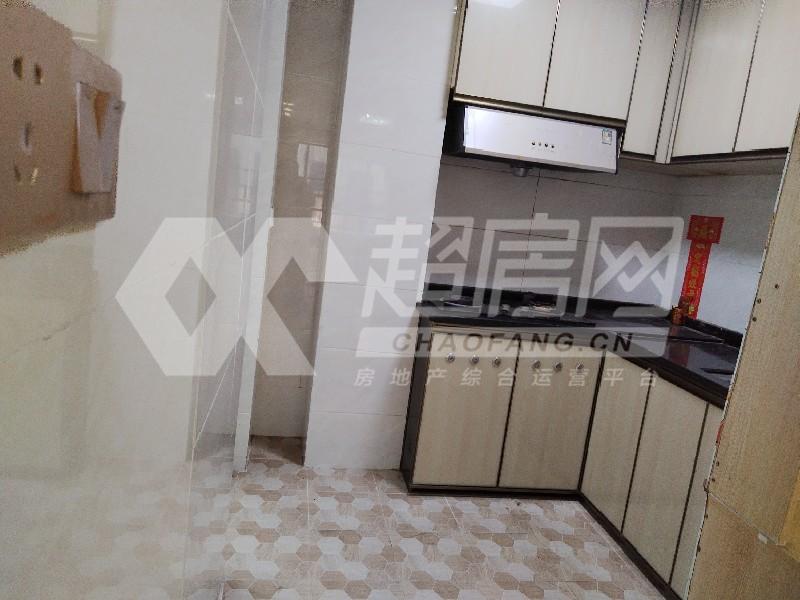 聚雅华庭出租房厨房及卫生间