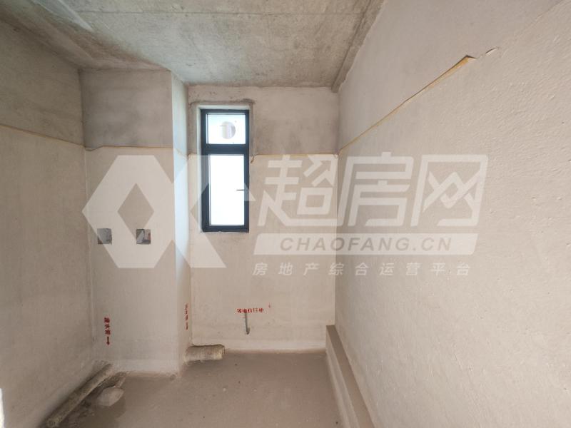 保利中悦花园二手房厨房及卫生间