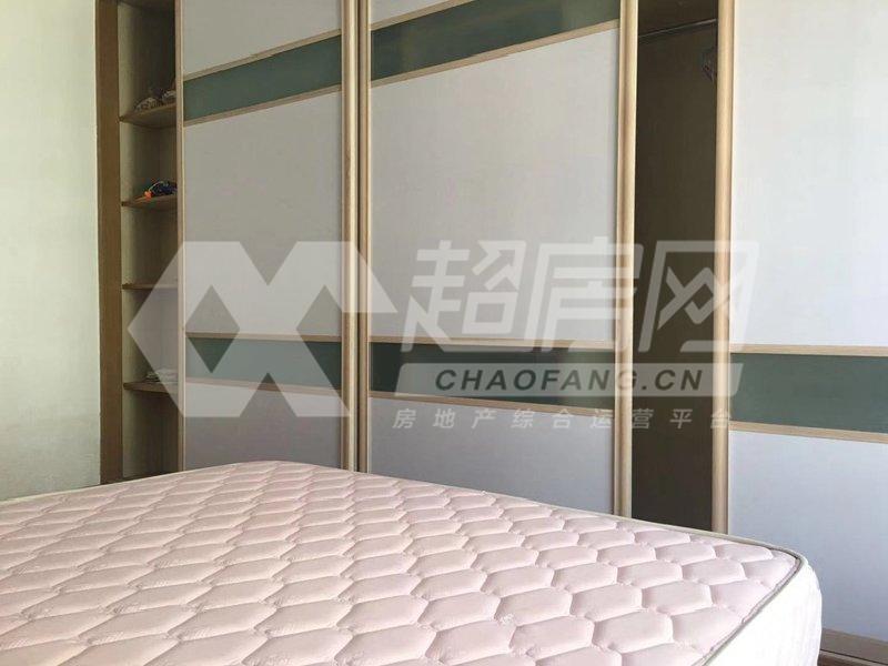 康城尚域二手房阳台