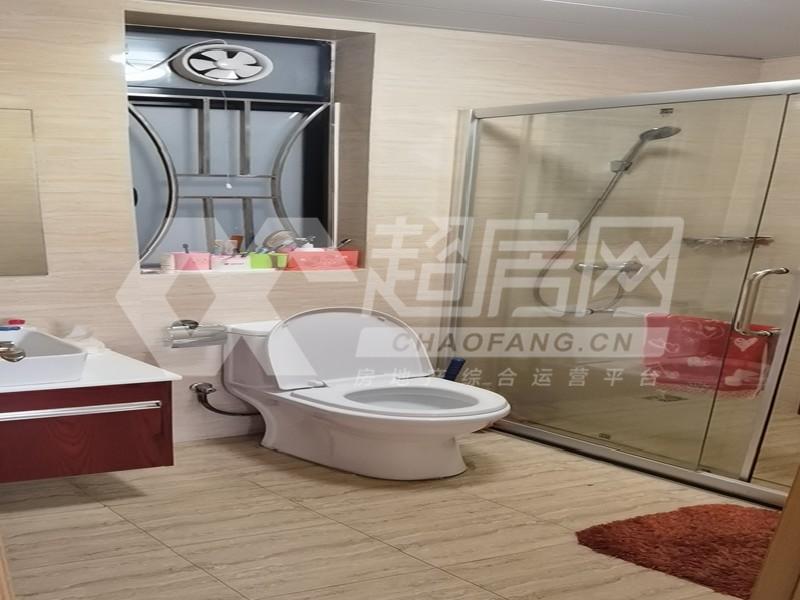 东逸湾（住宅）二手房厨房及卫生间