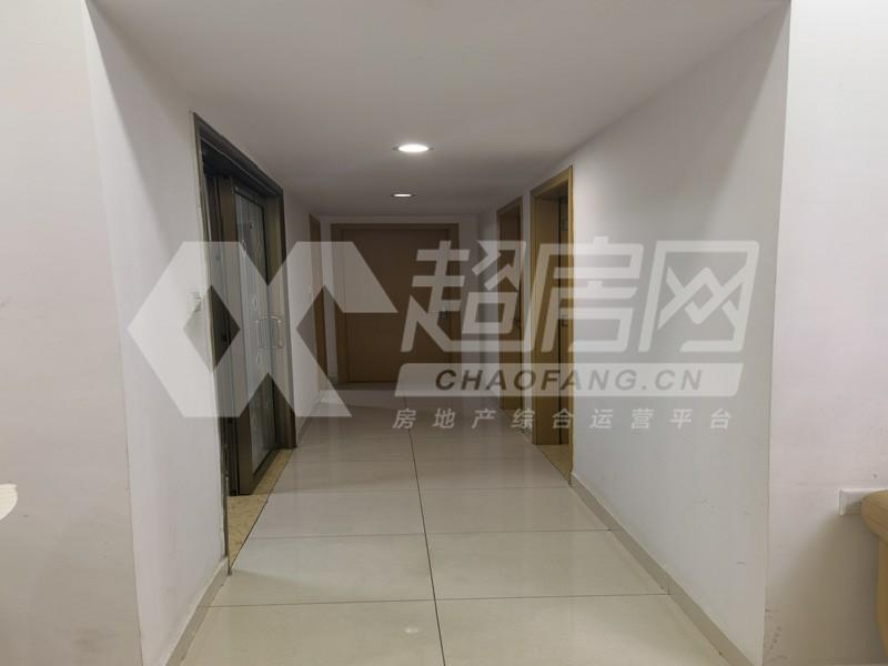 东逸湾（住宅）二手房客厅
