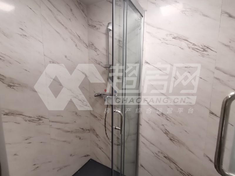 碧桂园银涛苑出租房厨房及卫生间