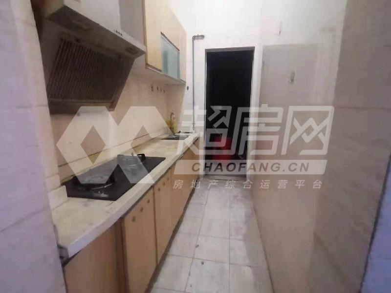 圣堡莱公馆二手房厨房及卫生间