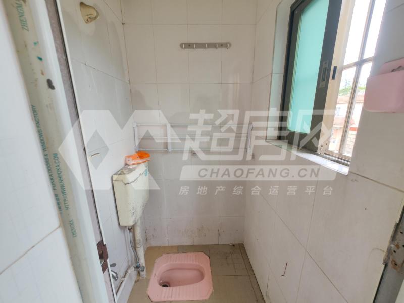 同晖路二手房厨房及卫生间