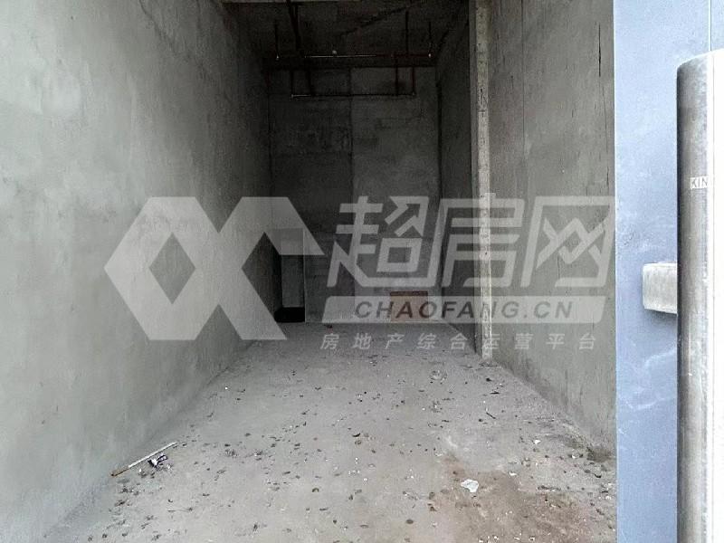 华侨城天鹅堡二手房厨房及卫生间