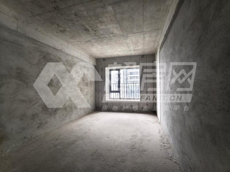 美的御海东郡二手房卧室
