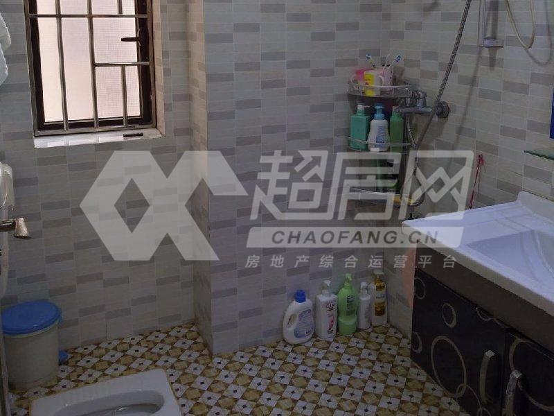 保利上城二手房厨房及卫生间