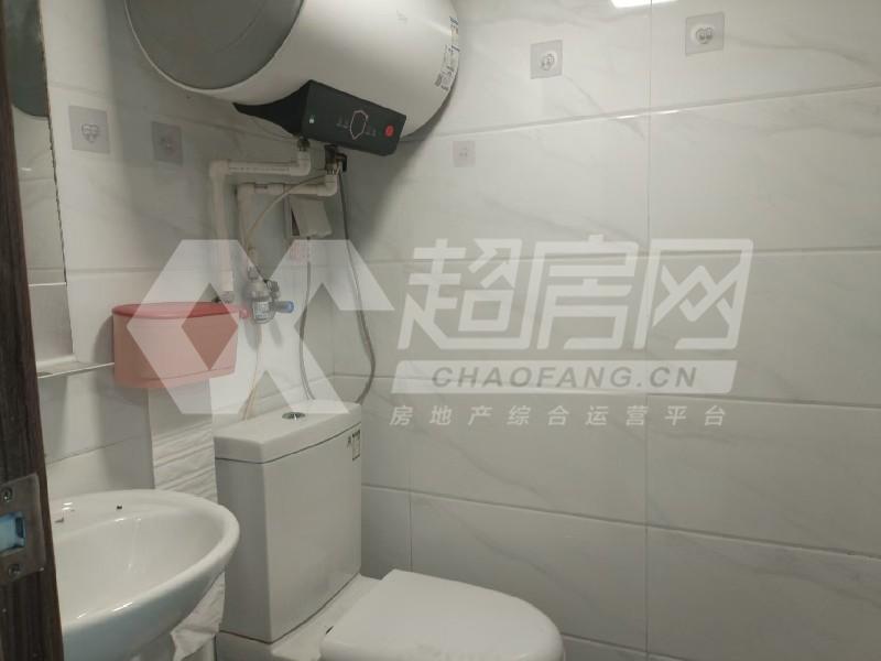 碧桂园云悦公馆出租房厨房及卫生间