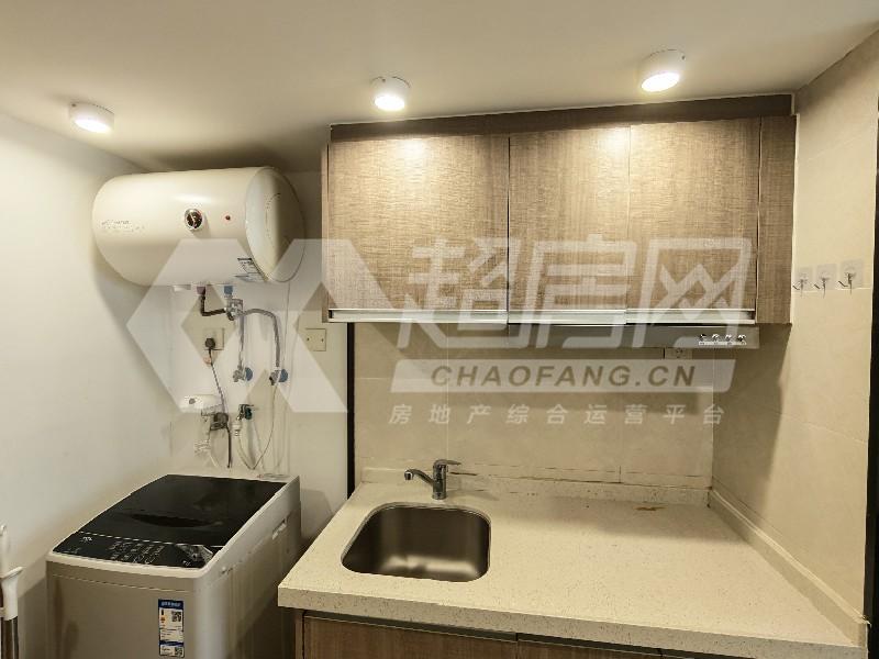 云谷广场（商住楼）出租房厨房及卫生间