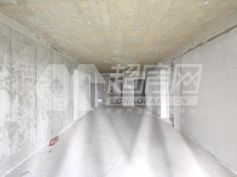 华侨城天鹅堡二手房客厅