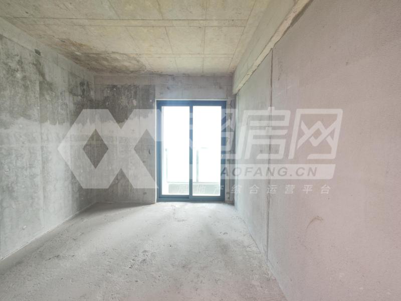 华侨城天鹅堡二手房卧室