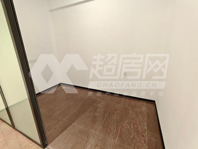 富丽华大厦二手房厨房及卫生间