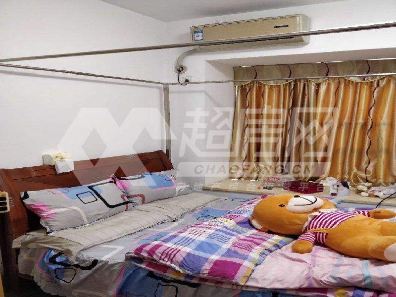景翠名都二手房厨房及卫生间