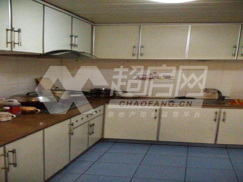 多喜中心二手房厨房及卫生间