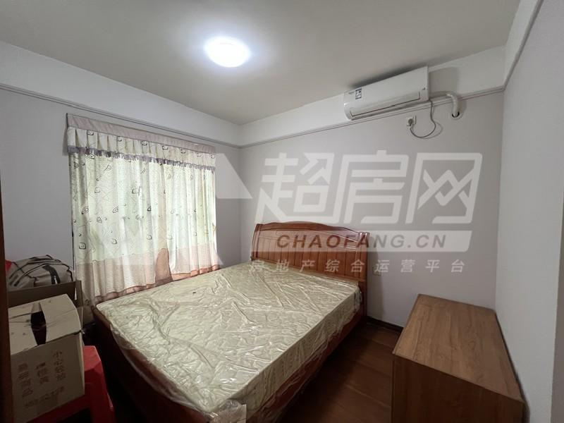 万科沁园二手房卧室