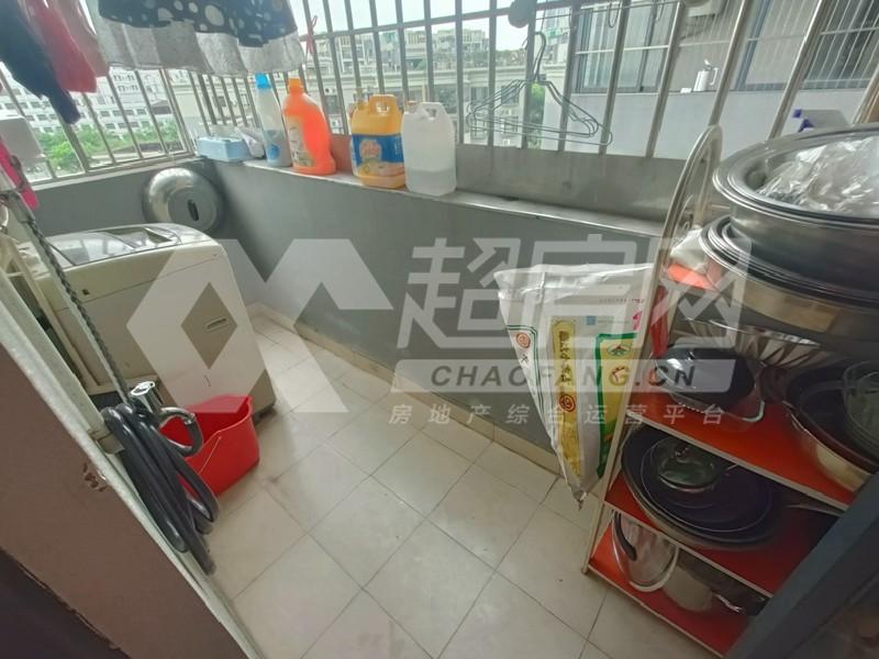 万科沁园二手房露台
