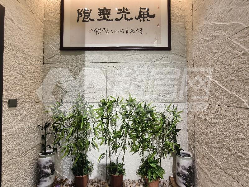 保利广场二手房书房