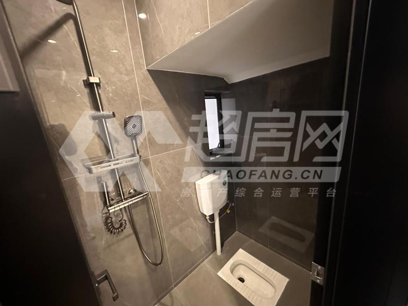 金桂西园二手房厨房及卫生间