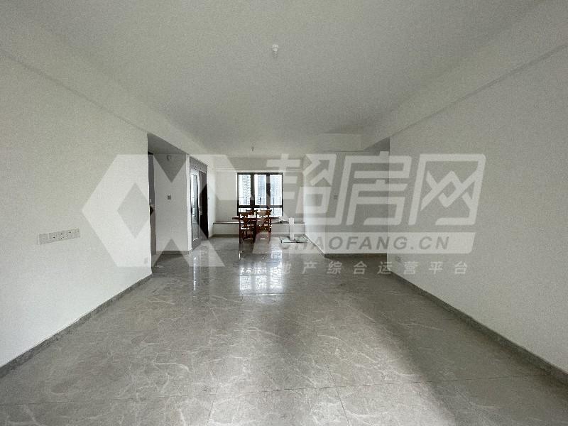 保利悦公馆二手房客厅