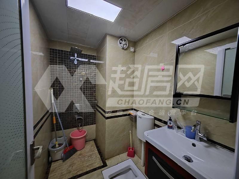 美的御海东郡出租房厨房及卫生间