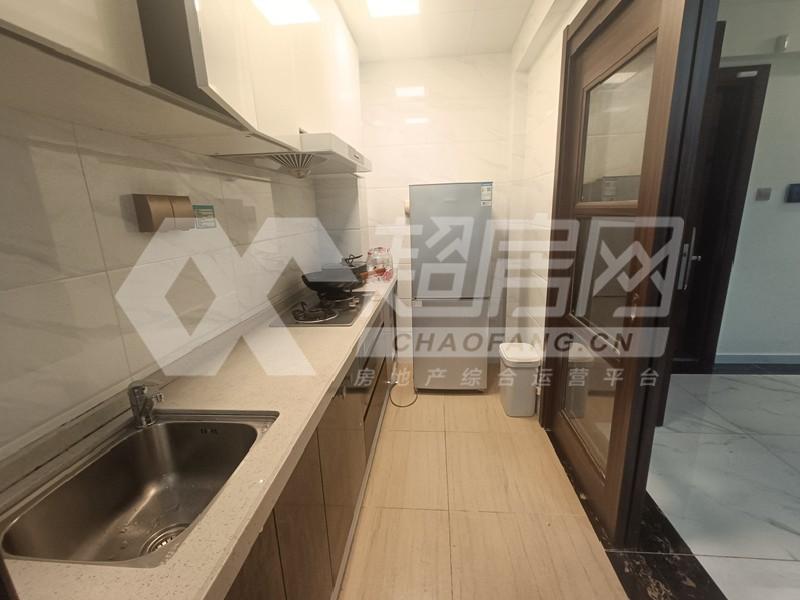 伦教碧桂园御府出租房厨房及卫生间