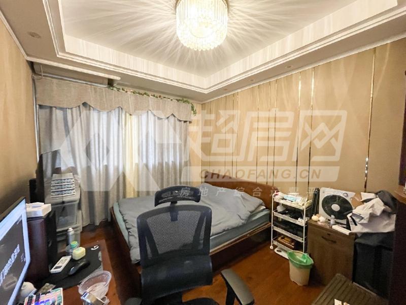 恒大帝景二手房卧室