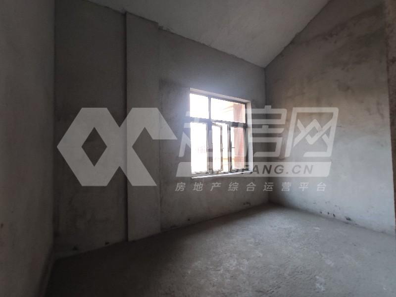 康格斯花园（别墅）二手房卧室