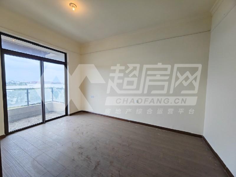 碧桂园观澜苑二手房卧室