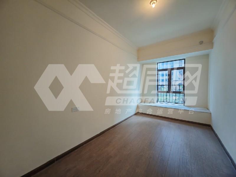 碧桂园观澜苑二手房卧室